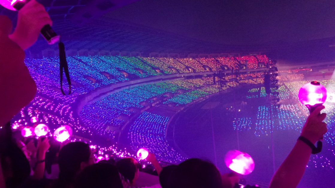 LIGHTSTICKS: el elemento clave de los conciertos K-POP | Ticketmaster Blog